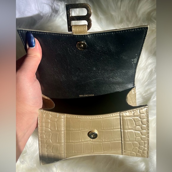 Balenciaga Hourglass XS Metallic Croc-Embossed Top-Handle Bag in Light Gold - Picture 10 of 11